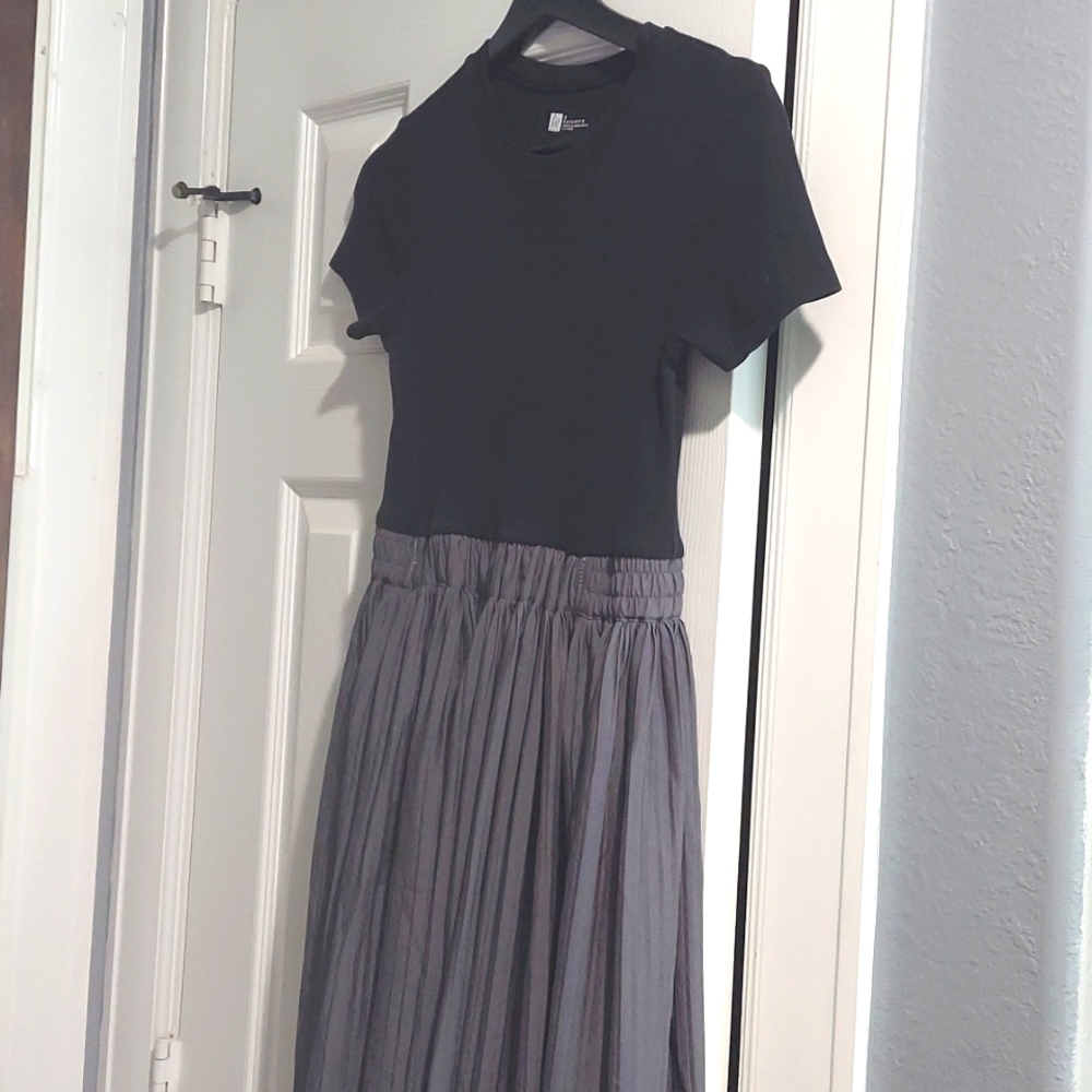 Gap comfy midi casual dress